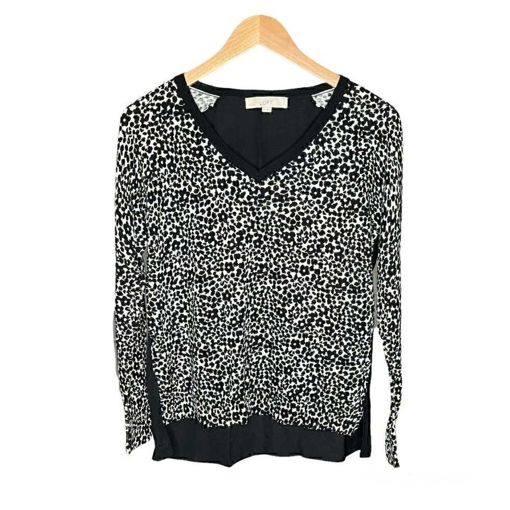 LOFT Floral Spot Black Mix Media V-Neck Long Sleeve Blouse Sz M